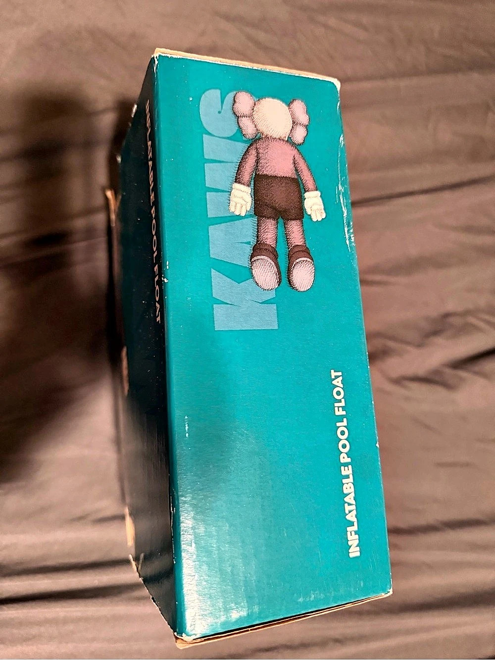 KAWS SFMOMA Inflatable Pool Float Exclusive - Picture 6 of 13